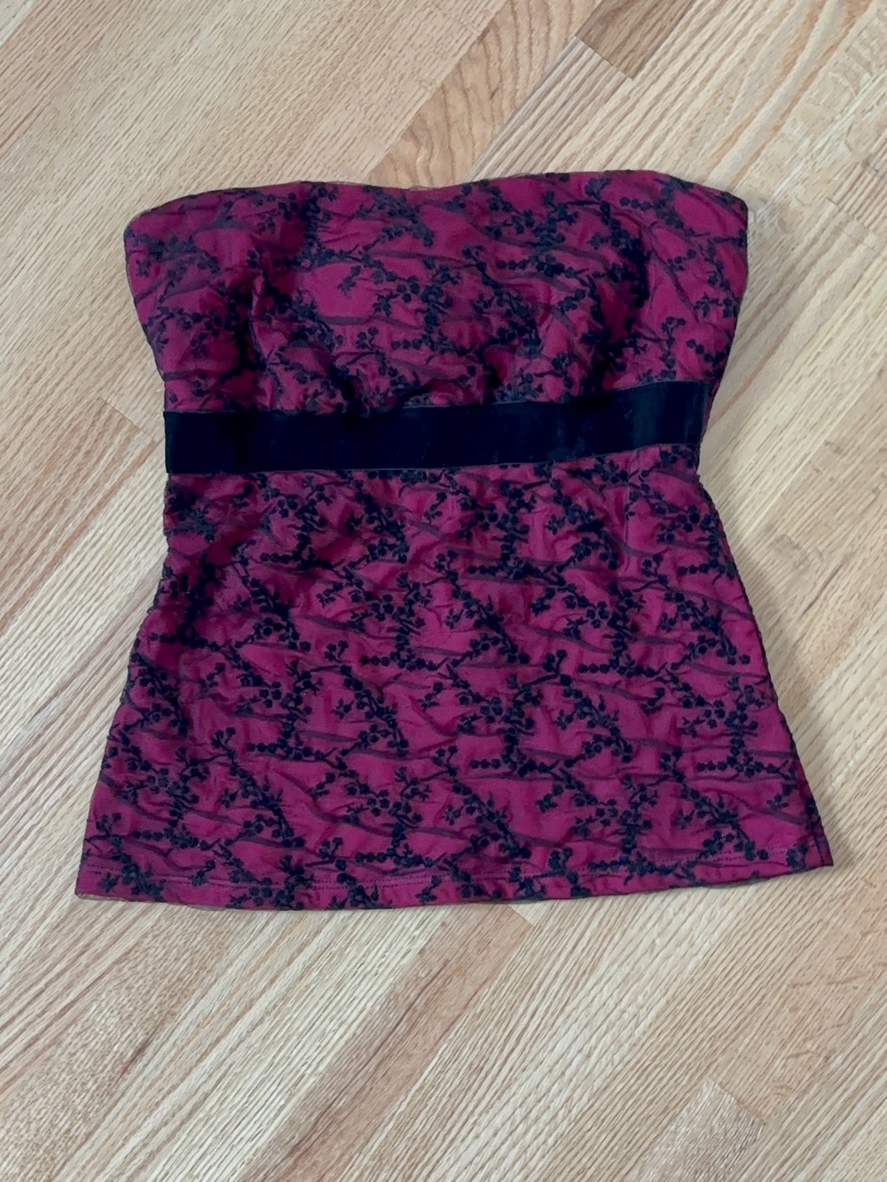 Y2K Le Chateau Lace Tube Top - going out party top